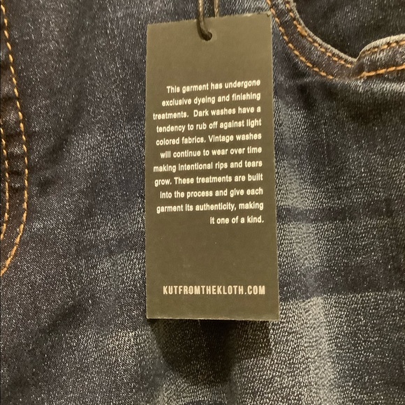 Jeans - Picture 2 of 4